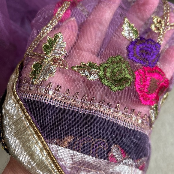 NWT Saree Swarg Embroidered Embellished Purple Net Saree with Gold Lame Trim - Picture 9 of 15